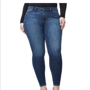 NWT Good American jeans. Size 18.